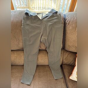 Athleta Salutation Stash Wrap Powervita Tight Hematite Gray Size XL  #659447